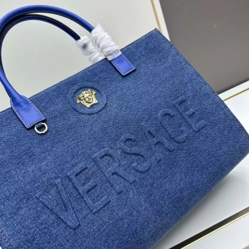 Cheap Versace AAA Quality Handbags For Women #1331334 Replica Wholesale [$190.00 USD] [ITEM#1331334] on Replica Versace AAA Quality Handbags