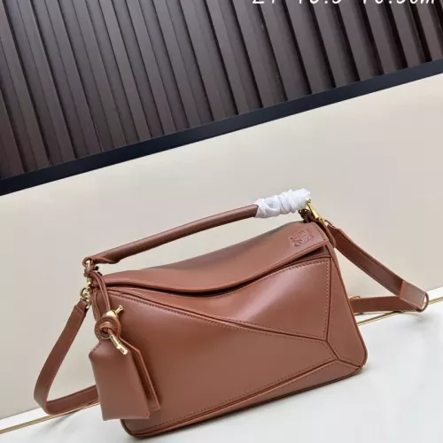 LOEWE AAA Quality Messenger Bags For Women #1331559