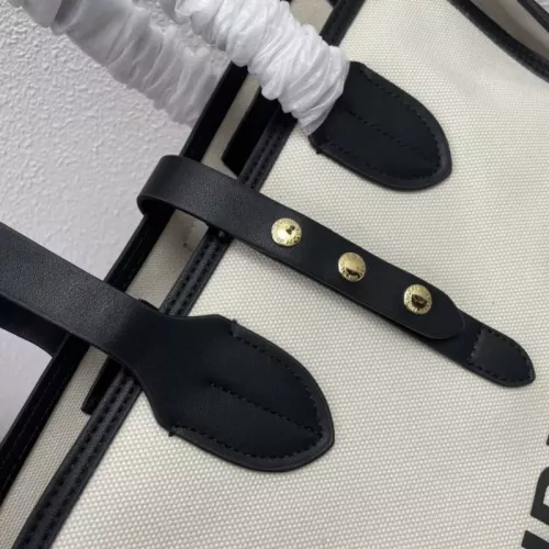 Cheap Burberry AAA Quality Shoulder Bags For Women #1331647 Replica Wholesale [$96.00 USD] [ITEM#1331647] on Replica Burberry AAA Quality Shoulder Bags