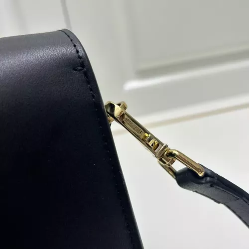 Cheap Burberry AAA Quality Messenger Bags For Women #1331714 Replica Wholesale [$115.00 USD] [ITEM#1331714] on Replica Burberry AAA Quality Messenger Bags