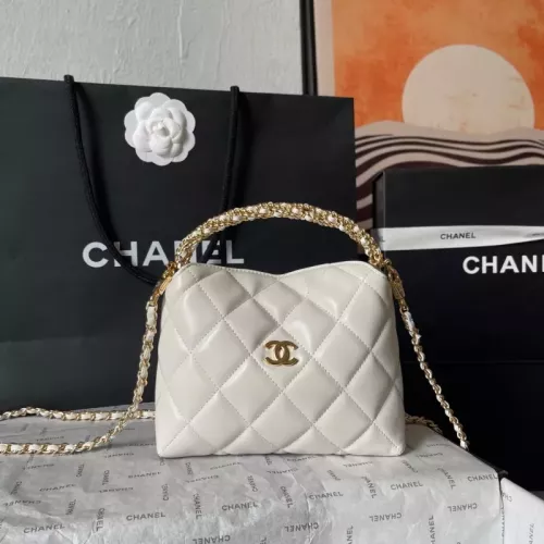 Chanel AAA Quality Messenger Bags For Women #1331749