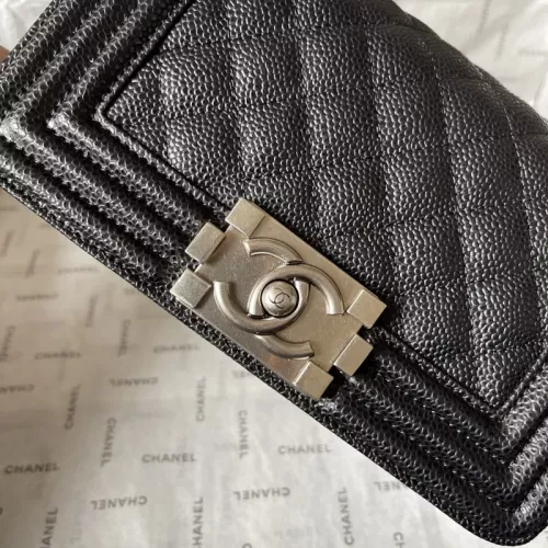 Cheap Chanel AAA Quality Messenger Bags For Women #1331753 Replica Wholesale [$125.00 USD] [ITEM#1331753] on Replica Chanel AAA Quality Messenger Bags