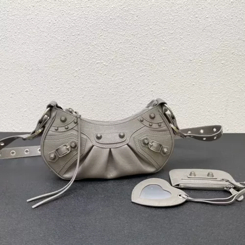 Balenciaga AAA Quality Messenger Bags For Women #1332403