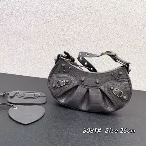 Balenciaga AAA Quality Messenger Bags For Women #1332404