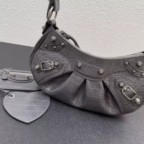 Cheap Balenciaga AAA Quality Messenger Bags For Women #1332404 Replica Wholesale [$115.00 USD] [ITEM#1332404] on Replica Balenciaga AAA Quality Messenger Bags