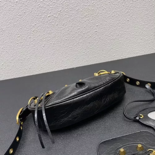Cheap Balenciaga AAA Quality Messenger Bags For Women #1332406 Replica Wholesale [$115.00 USD] [ITEM#1332406] on Replica Balenciaga AAA Quality Messenger Bags