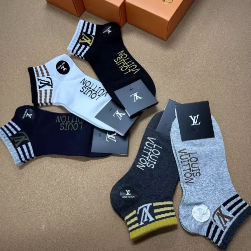 Cheap Louis Vuitton LV Socks For Men #1332414 Replica Wholesale [$25.00 USD] [ITEM#1332414] on Replica Louis Vuitton LV Socks