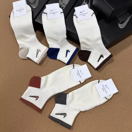 Cheap Nike Socks #1332427 Replica Wholesale [$27.00 USD] [ITEM#1332427] on Replica Nike Socks