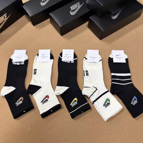 Cheap Nike Socks #1332428 Replica Wholesale [$27.00 USD] [ITEM#1332428] on Replica Nike Socks