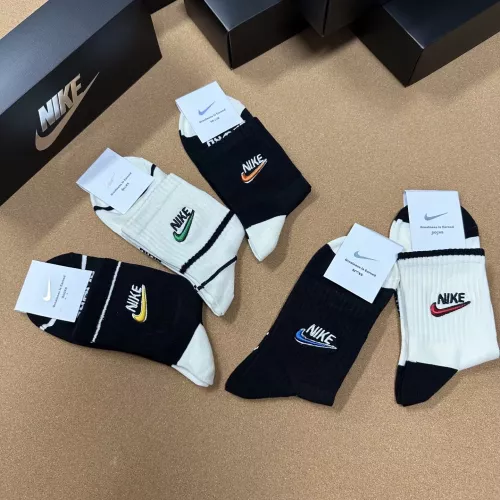 Cheap Nike Socks #1332428 Replica Wholesale [$27.00 USD] [ITEM#1332428] on Replica Nike Socks