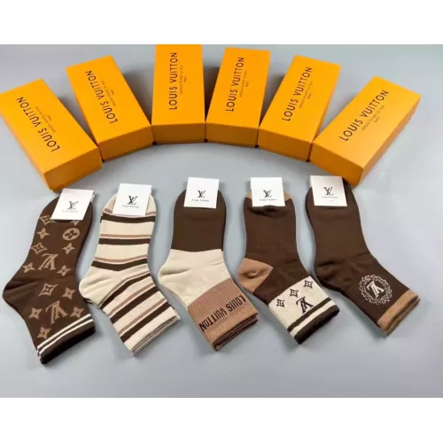 Cheap Louis Vuitton LV Socks For Women #1332440 Replica Wholesale [$25.00 USD] [ITEM#1332440] on Replica Louis Vuitton LV Socks