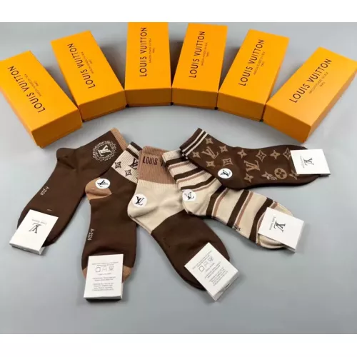 Cheap Louis Vuitton LV Socks For Women #1332440 Replica Wholesale [$25.00 USD] [ITEM#1332440] on Replica Louis Vuitton LV Socks