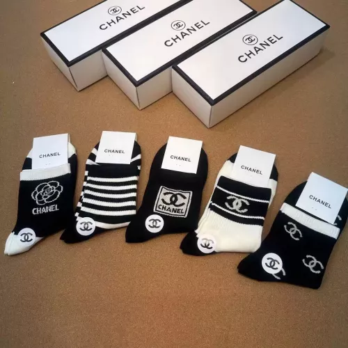 Cheap Chanel Socks For Women #1332478 Replica Wholesale [$25.00 USD] [ITEM#1332478] on Replica Chanel Socks