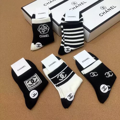 Cheap Chanel Socks For Women #1332478 Replica Wholesale [$25.00 USD] [ITEM#1332478] on Replica Chanel Socks