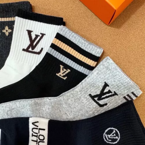 Cheap Louis Vuitton LV Socks #1332480 Replica Wholesale [$25.00 USD] [ITEM#1332480] on Replica Louis Vuitton LV Socks