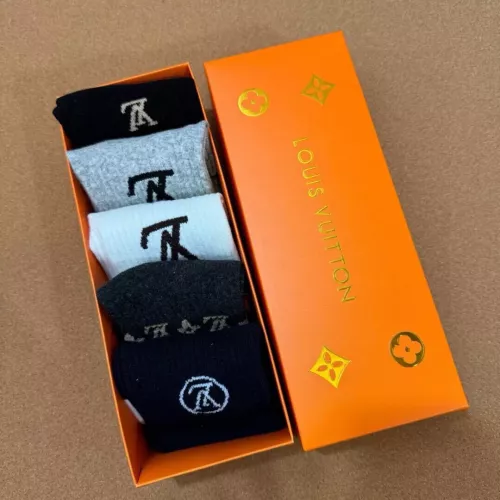 Cheap Louis Vuitton LV Socks #1332480 Replica Wholesale [$25.00 USD] [ITEM#1332480] on Replica Louis Vuitton LV Socks