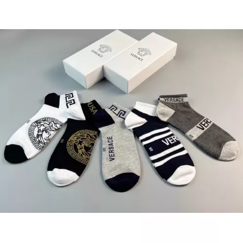 Cheap Versace Socks For Men #1332481 Replica Wholesale [$25.00 USD] [ITEM#1332481] on Replica Versace Socks