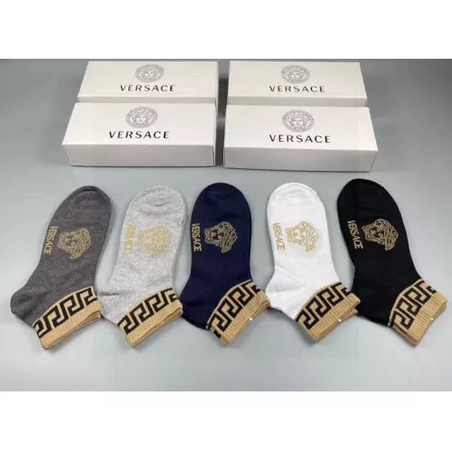 Cheap Versace Socks For Men #1332487 Replica Wholesale [$25.00 USD] [ITEM#1332487] on Replica Versace Socks