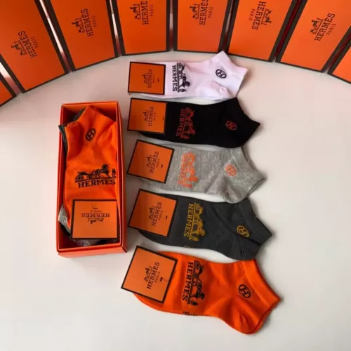 Cheap Hermes Socks #1332500 Replica Wholesale [$27.00 USD] [ITEM#1332500] on Replica Hermes Socks