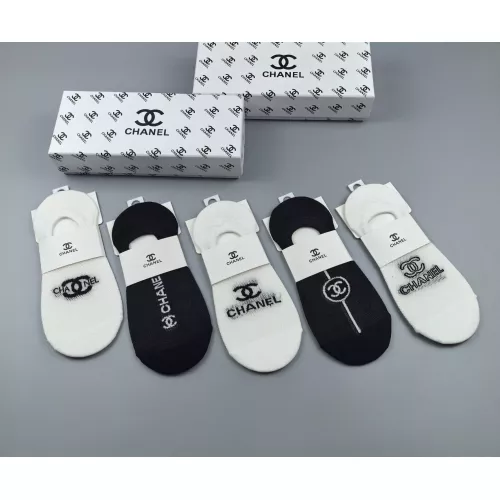 Cheap Chanel Socks For Women #1332505 Replica Wholesale [$25.00 USD] [ITEM#1332505] on Replica Chanel Socks
