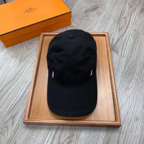 Hermes Caps #1333309