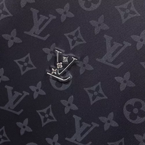 Cheap Louis Vuitton LV T-Shirts Short Sleeved For Men #1333466 Replica Wholesale [$48.00 USD] [ITEM#1333466] on Replica Louis Vuitton LV T-Shirts