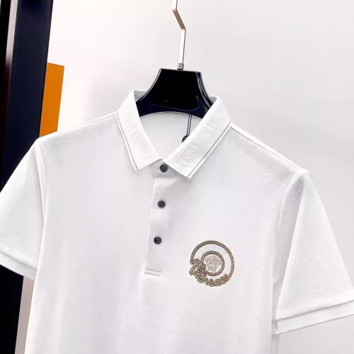 Cheap Versace T-Shirts Short Sleeved For Men #1333508 Replica Wholesale [$42.00 USD] [ITEM#1333508] on Replica Versace T-Shirts