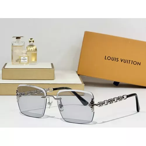 Louis Vuitton AAA Quality Sunglasses #1333681