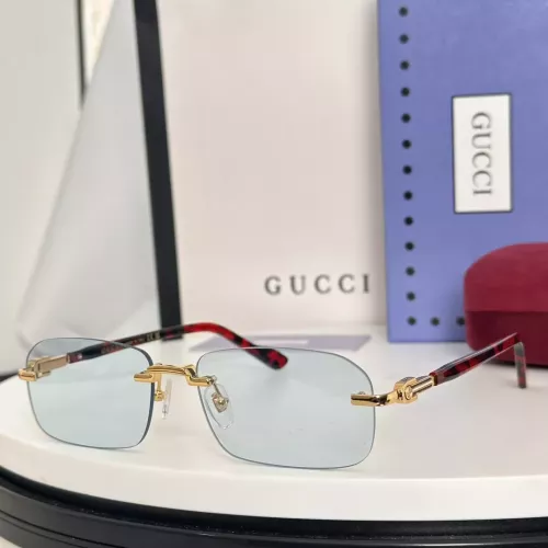 Gucci AAA Quality Sunglasses #1333895