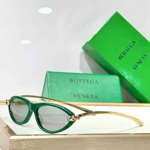 Bottega Veneta AAA Quality Sunglasses #1335246