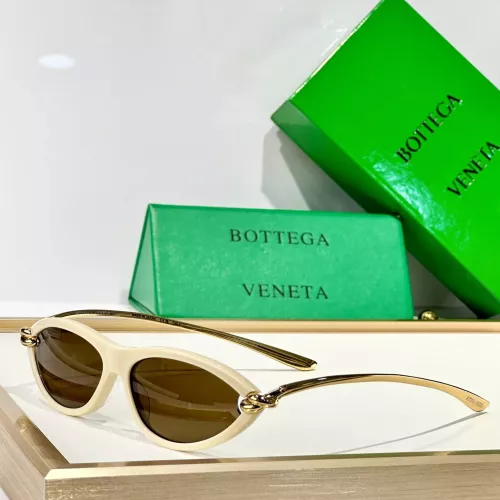 Bottega Veneta AAA Quality Sunglasses #1335247
