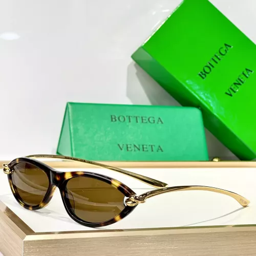 Bottega Veneta AAA Quality Sunglasses #1335248