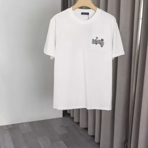 Cheap Louis Vuitton LV T-Shirts Short Sleeved For Men #1335324 Replica Wholesale [$32.00 USD] [ITEM#1335324] on Replica Louis Vuitton LV T-Shirts