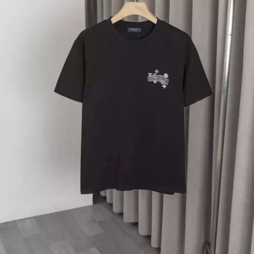 Cheap Louis Vuitton LV T-Shirts Short Sleeved For Men #1335325 Replica Wholesale [$32.00 USD] [ITEM#1335325] on Replica Louis Vuitton LV T-Shirts