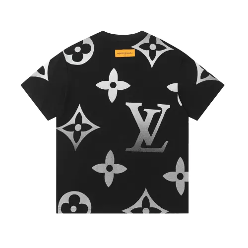 Cheap Louis Vuitton LV T-Shirts Short Sleeved For Unisex #1335351 Replica Wholesale [$34.00 USD] [ITEM#1335351] on Replica Louis Vuitton LV T-Shirts