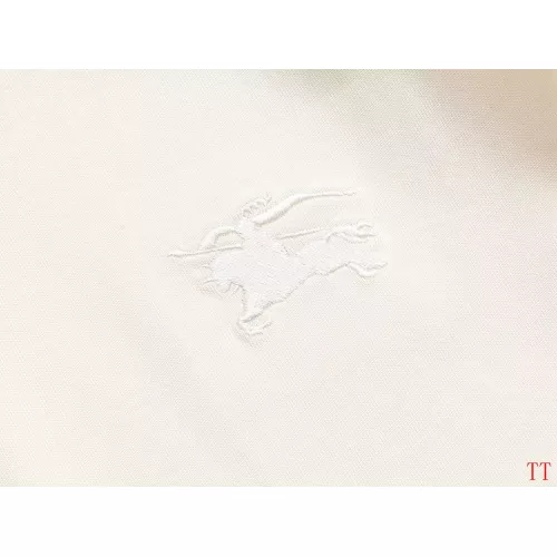Cheap Burberry T-Shirts Short Sleeved For Unisex #1335425 Replica Wholesale [$39.00 USD] [ITEM#1335425] on Replica Burberry T-Shirts