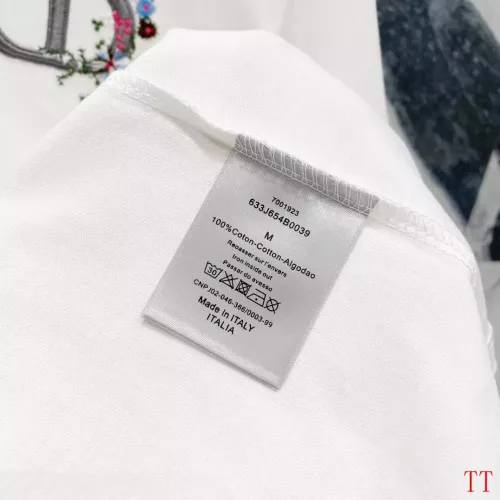 Cheap Christian Dior T-Shirts Short Sleeved For Unisex #1335436 Replica Wholesale [$42.00 USD] [ITEM#1335436] on Replica Christian Dior T-Shirts