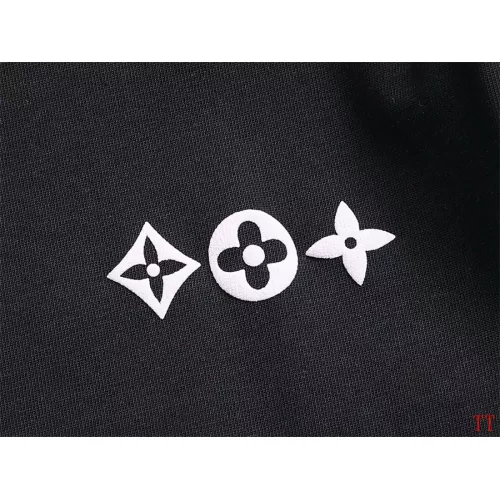 Cheap Louis Vuitton LV T-Shirts Short Sleeved For Unisex #1335549 Replica Wholesale [$39.00 USD] [ITEM#1335549] on Replica Louis Vuitton LV T-Shirts