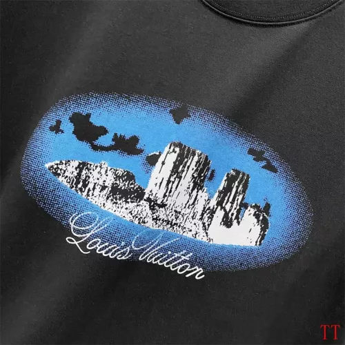 Cheap Louis Vuitton LV T-Shirts Short Sleeved For Unisex #1335556 Replica Wholesale [$42.00 USD] [ITEM#1335556] on Replica Louis Vuitton LV T-Shirts