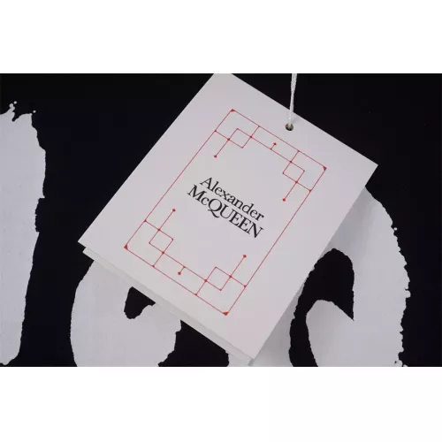 Cheap Alexander McQueen T-shirts Short Sleeved For Unisex #1335678 Replica Wholesale [$34.00 USD] [ITEM#1335678] on Replica Alexander McQueen T-shirts