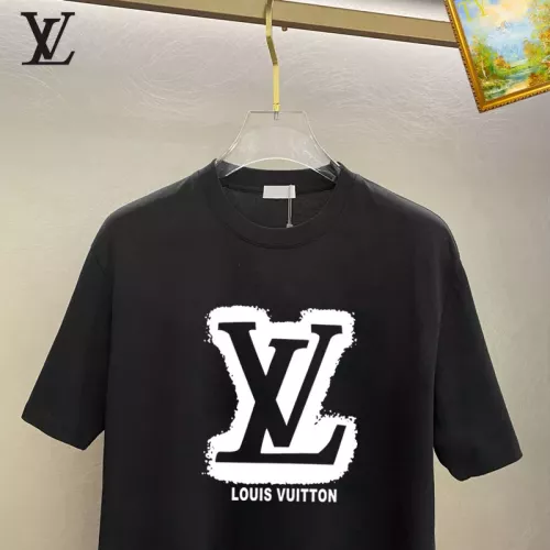 Cheap Louis Vuitton LV T-Shirts Short Sleeved For Unisex #1336231 Replica Wholesale [$25.00 USD] [ITEM#1336231] on Replica Louis Vuitton LV T-Shirts