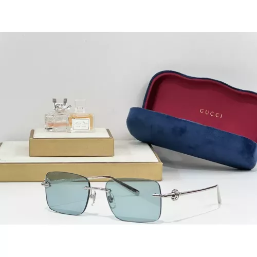 Gucci AAA Quality Sunglasses #1336427