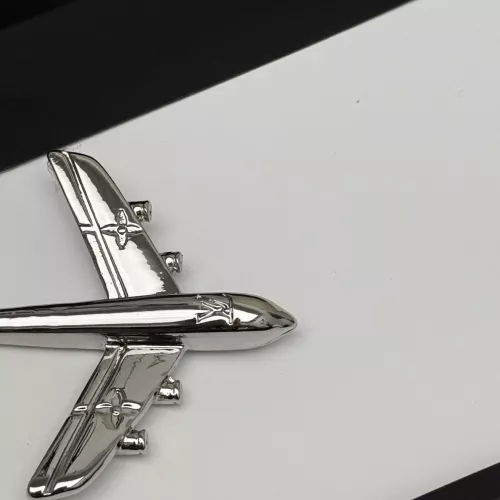 Cheap Louis Vuitton LV Key Holder And Bag Buckle #1336517 Replica Wholesale [$27.00 USD] [ITEM#1336517] on Replica Louis Vuitton LV Key Holder And Bag Buckle