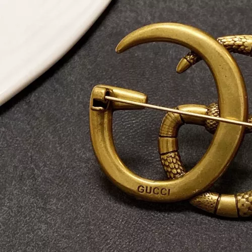 Cheap Gucci Brooches For Women #1336608 Replica Wholesale [$29.00 USD] [ITEM#1336608] on Replica Gucci Brooches