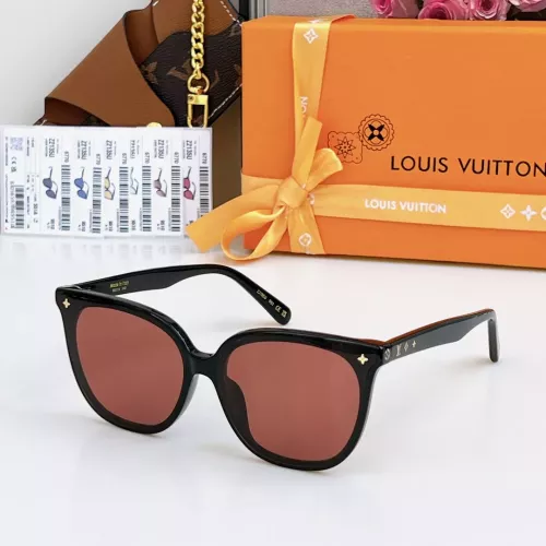 Louis Vuitton AAA Quality Sunglasses #1336619