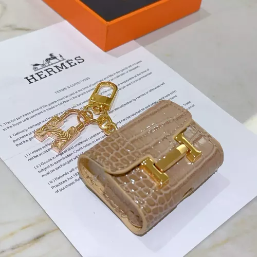 Cheap Hermes Key Holder And Bag Buckle #1336623 Replica Wholesale [$39.00 USD] [ITEM#1336623] on Replica Hermes Key Holder And Bag Buckle