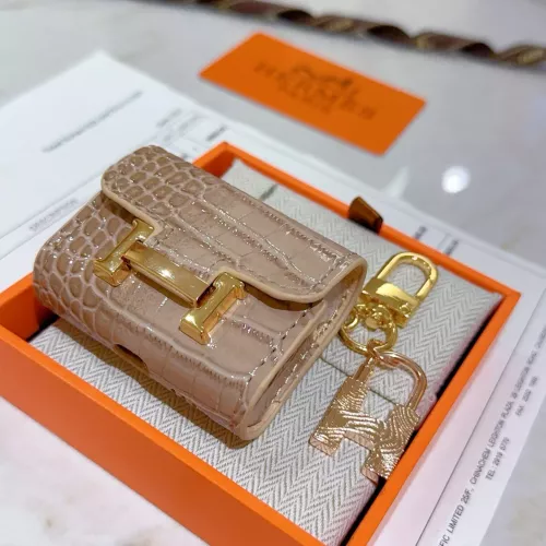 Cheap Hermes Key Holder And Bag Buckle #1336623 Replica Wholesale [$39.00 USD] [ITEM#1336623] on Replica Hermes Key Holder And Bag Buckle
