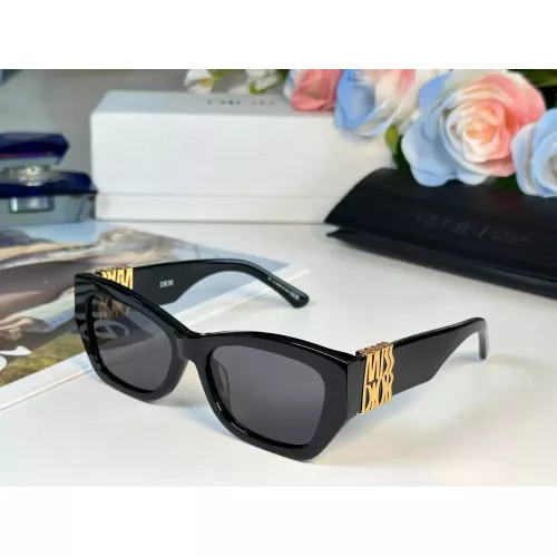 Christian Dior AAA Quality Sunglasses #1336645
