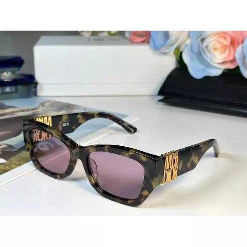 Christian Dior AAA Quality Sunglasses #1336648
