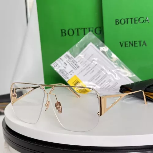 Bottega Veneta AAA Quality Sunglasses #1336691